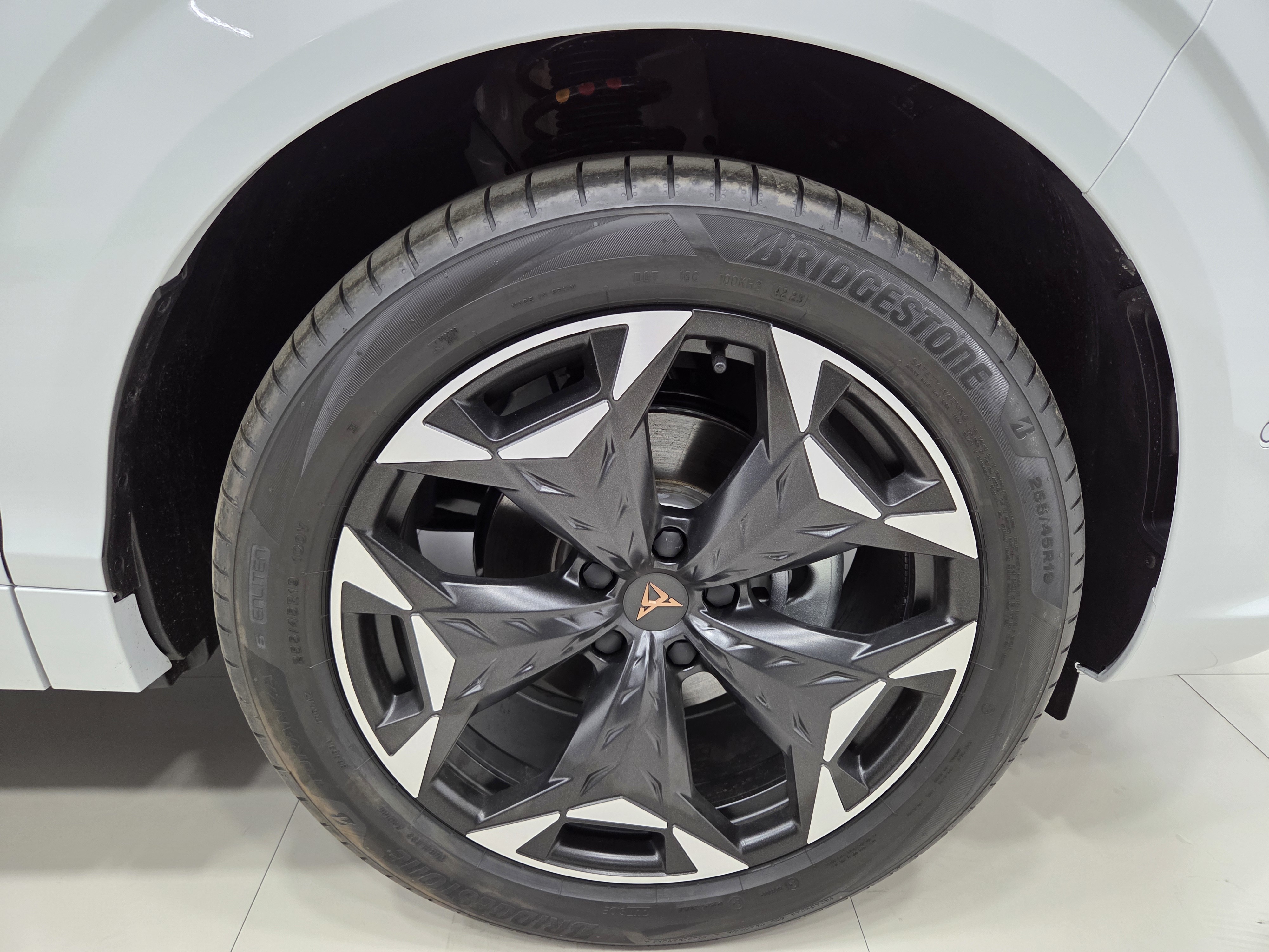 CUPRA Terramar